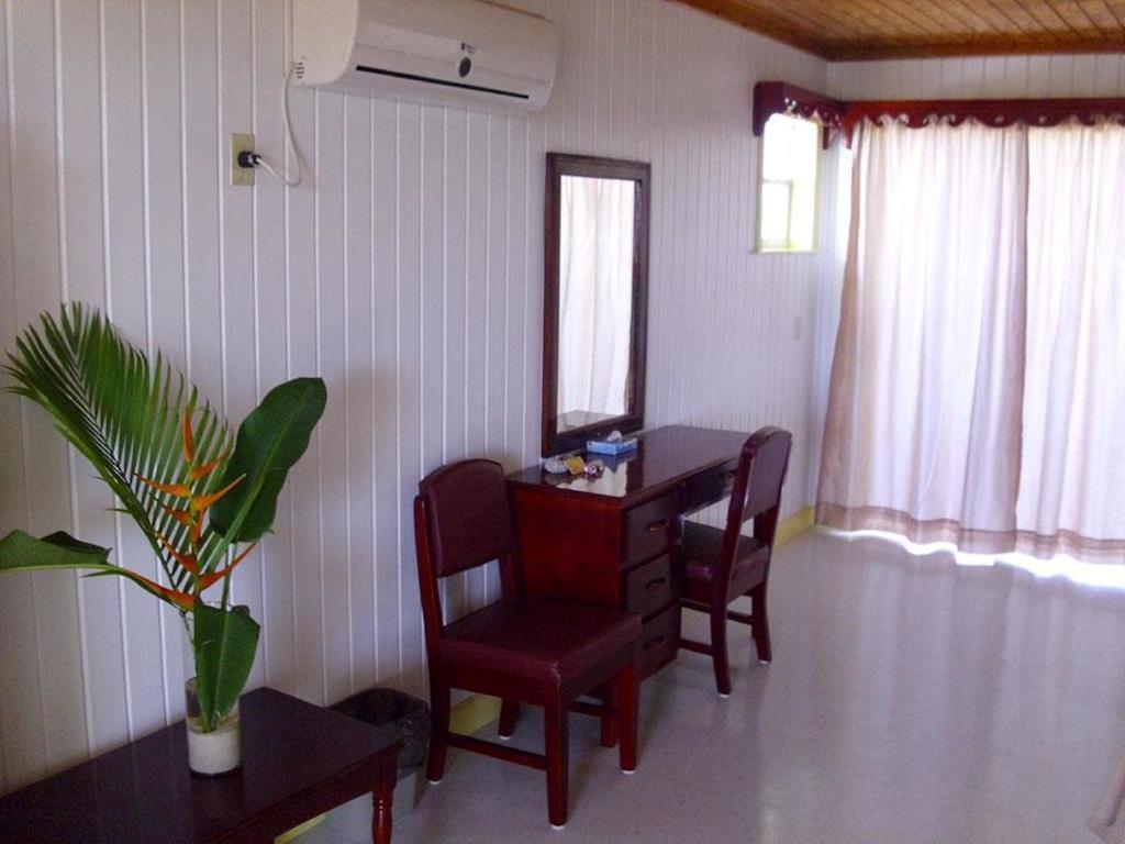 Guanaja Graham'S Place מראה חיצוני תמונה