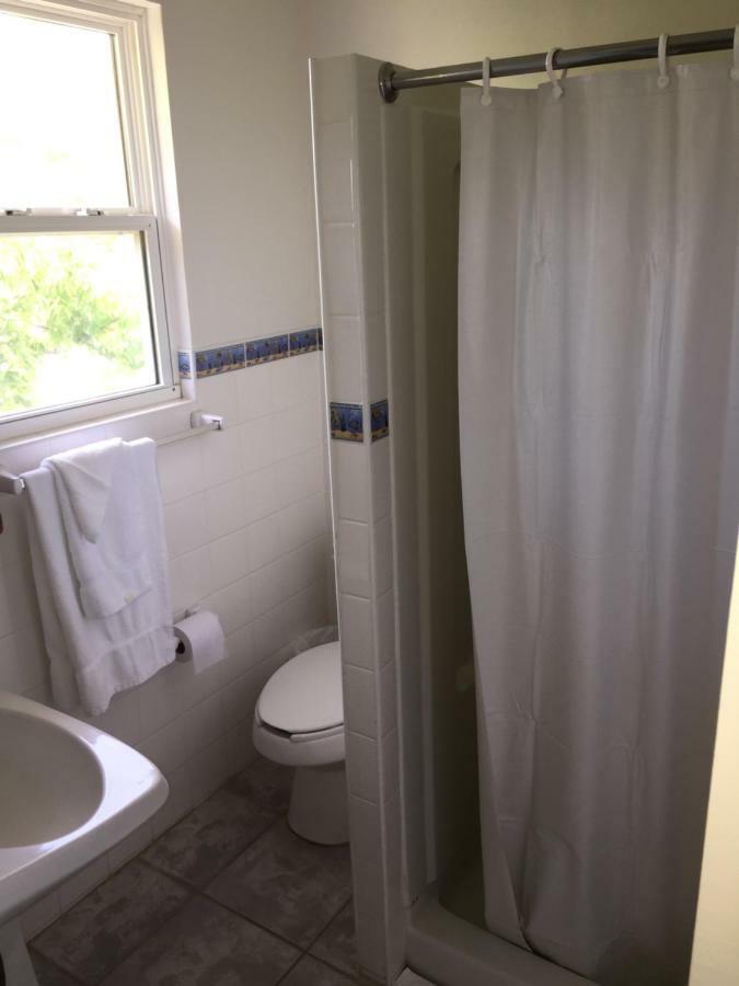 Guanaja Graham'S Place מראה חיצוני תמונה